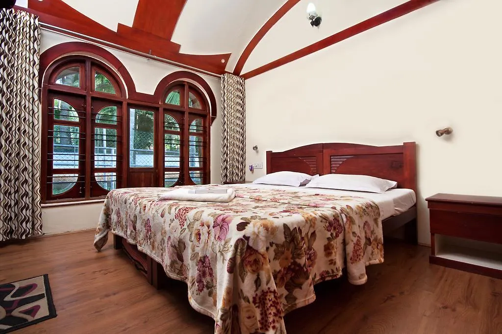 Botel Aqua Castle Houseboat - By Aqua Jumbo Houseboats Hotel Alappuzha