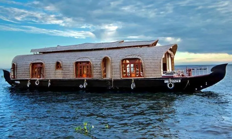 Aqua Castle Houseboat - By Aqua Jumbo Houseboats Hotel Alappuzha